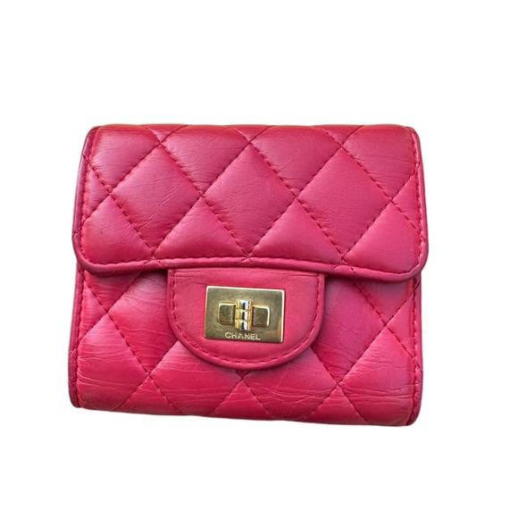 Authentic CHANEL Wallet Tri-fold Compact Matelasse Calfskin  Red 4"W x 3"H x 1"D - Picture 2 of 10